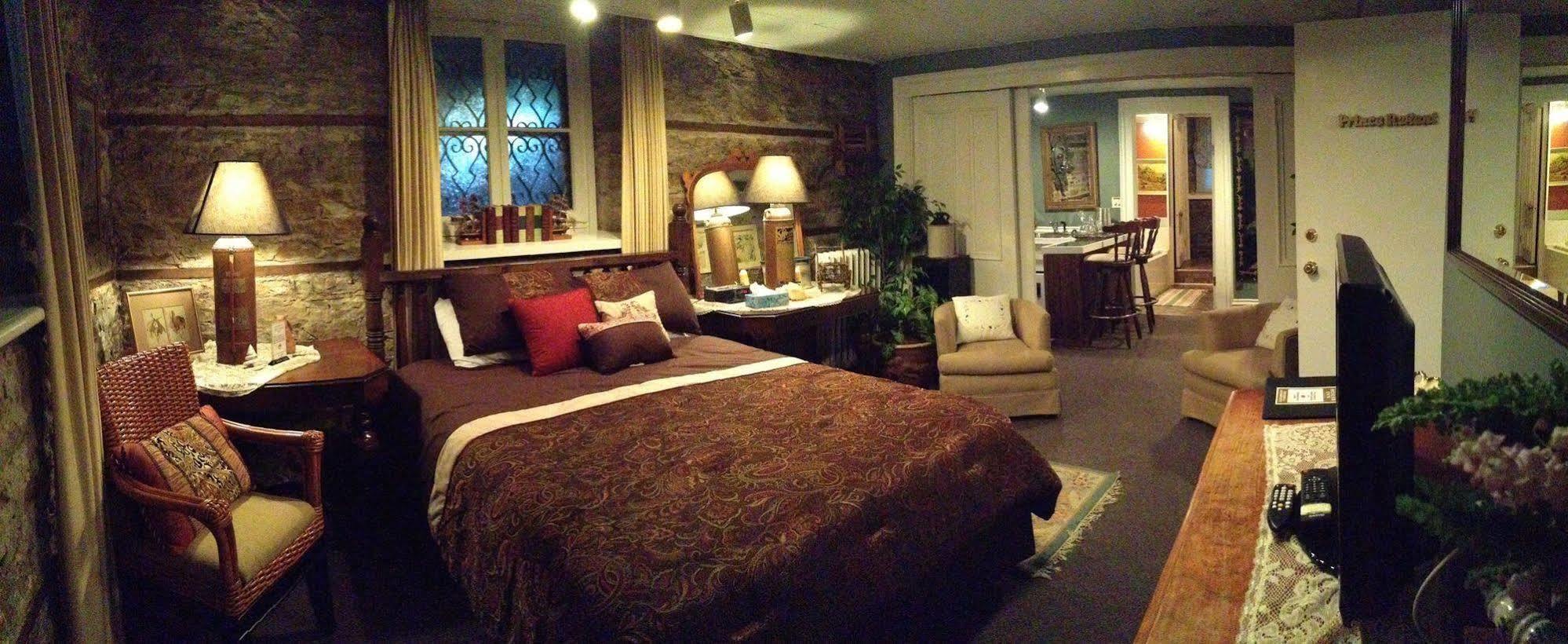Trinity House Inn Гананок Екстериор снимка